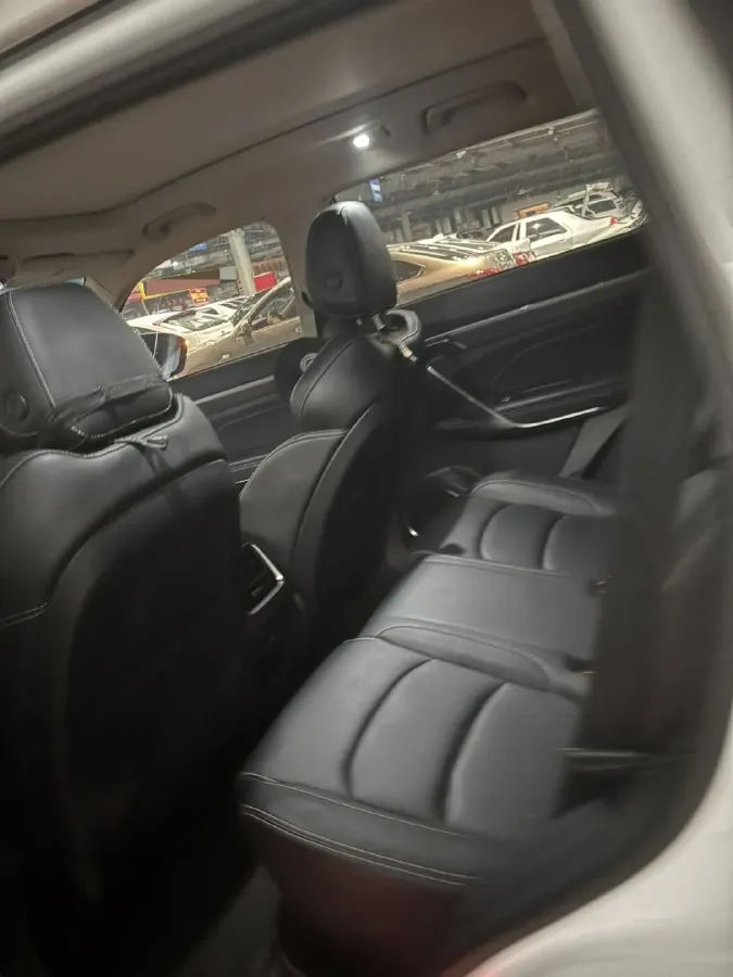 2020 Geely Azkarra 1.8T 184HP L4 7DCT,autocango,china used car exporter,china ev exporter,chinese used car exporter,chinese used ev exporter