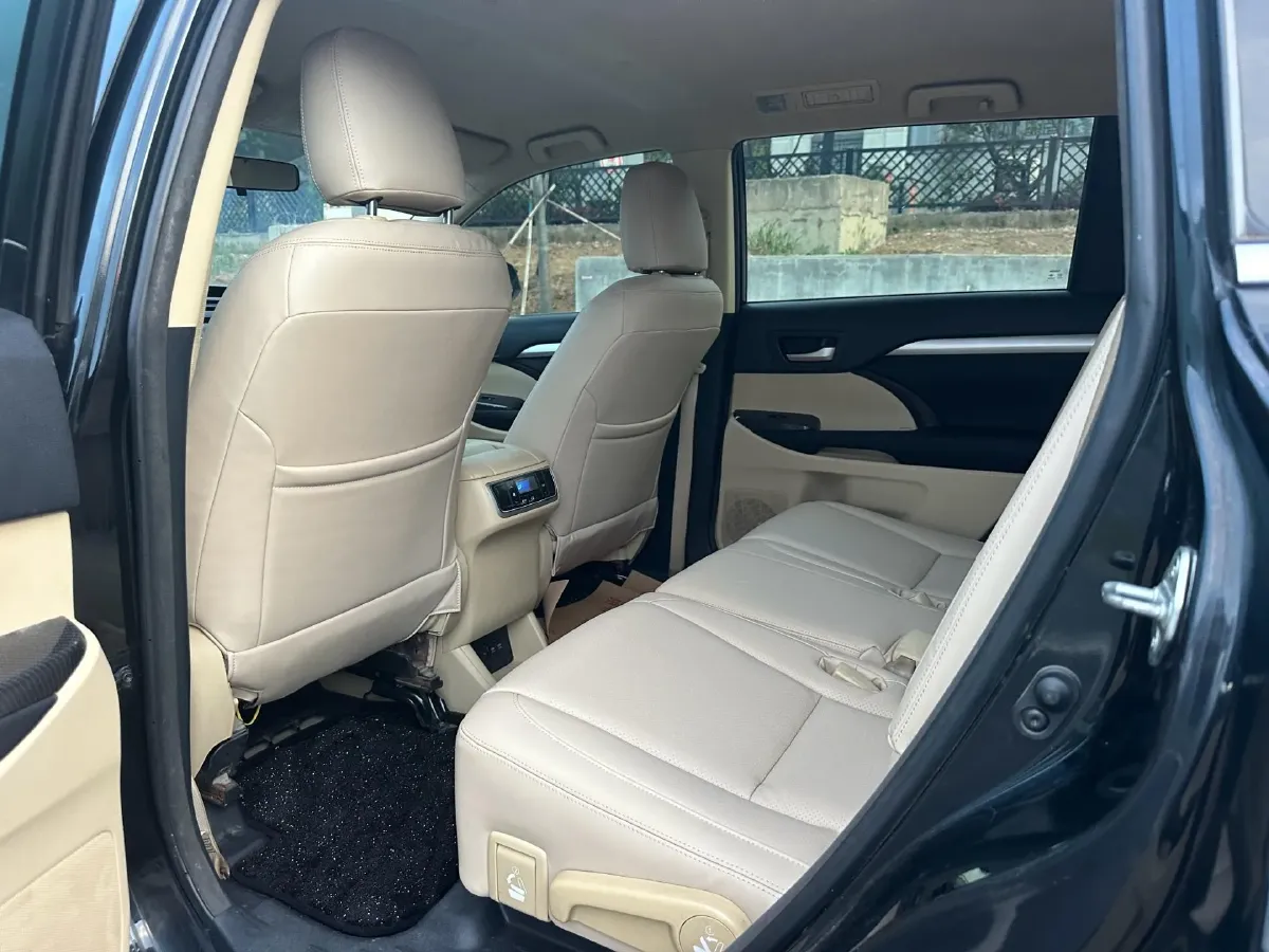 2018 Toyota Highlander 2.0T 220HP L4 6AT,autocango,china used car exporter,china ev exporter,chinese used car exporter,chinese used ev exporter