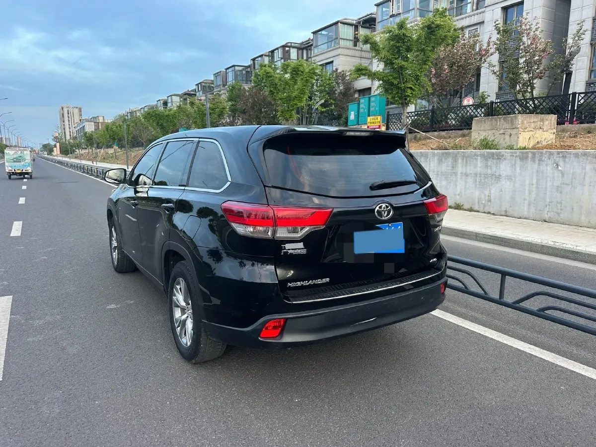 2018 Toyota Highlander 2.0T 220HP L4 6AT,autocango,china used car exporter,china ev exporter,chinese used car exporter,chinese used ev exporter