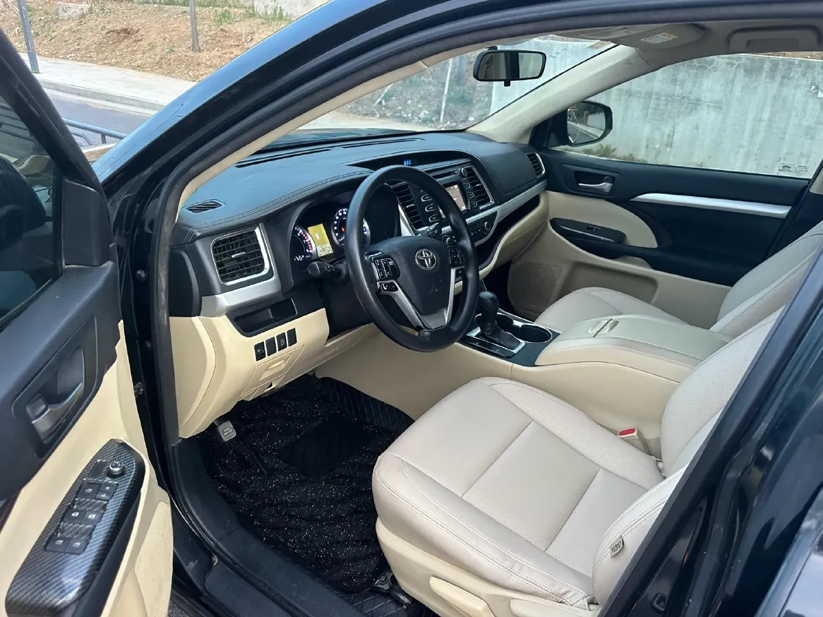 2018 Toyota Highlander 2.0T 220HP L4 6AT,autocango,china used car exporter,china ev exporter,chinese used car exporter,chinese used ev exporter