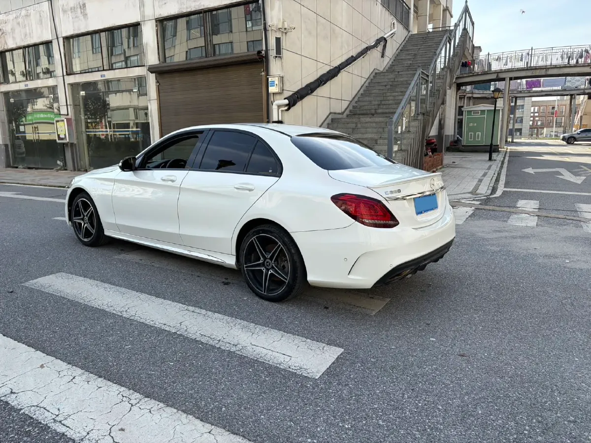 2020 Mercedes-Benz C Class 1.5T 184HP L4 9AT,autocango,china used car exporter,china ev exporter,chinese used car exporter,chinese used ev exporter