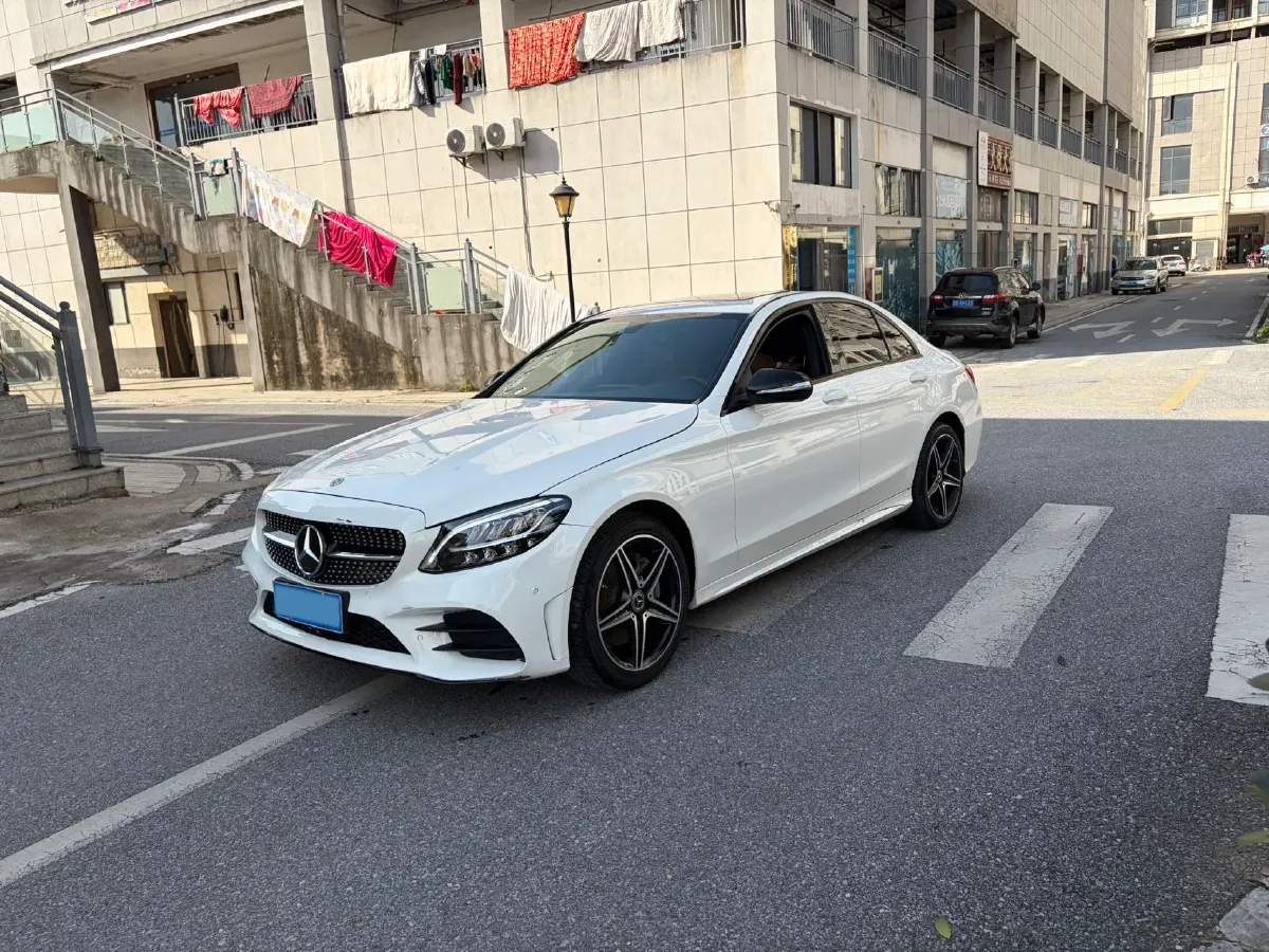2020 Mercedes-Benz C Class 1.5T 184HP L4 9AT,autocango,china used car exporter,china ev exporter,chinese used car exporter,chinese used ev exporter