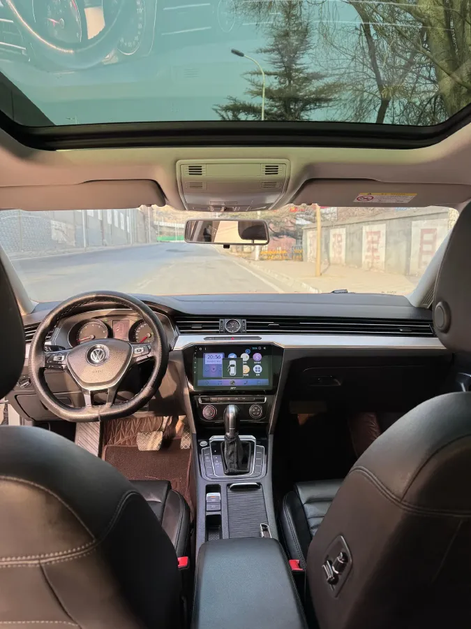 2018 Volkswagen Magotan 1.8T 180HP L4 7DCT,autocango,china used car exporter,china ev exporter,chinese used car exporter,chinese used ev exporter