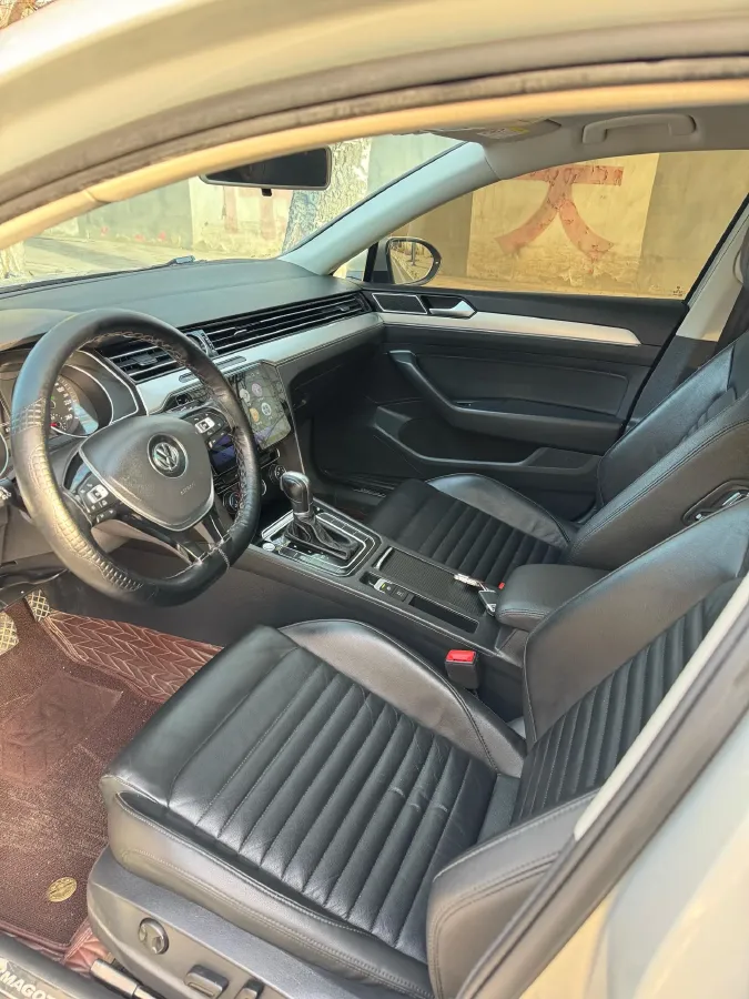 2018 Volkswagen Magotan 1.8T 180HP L4 7DCT,autocango,china used car exporter,china ev exporter,chinese used car exporter,chinese used ev exporter