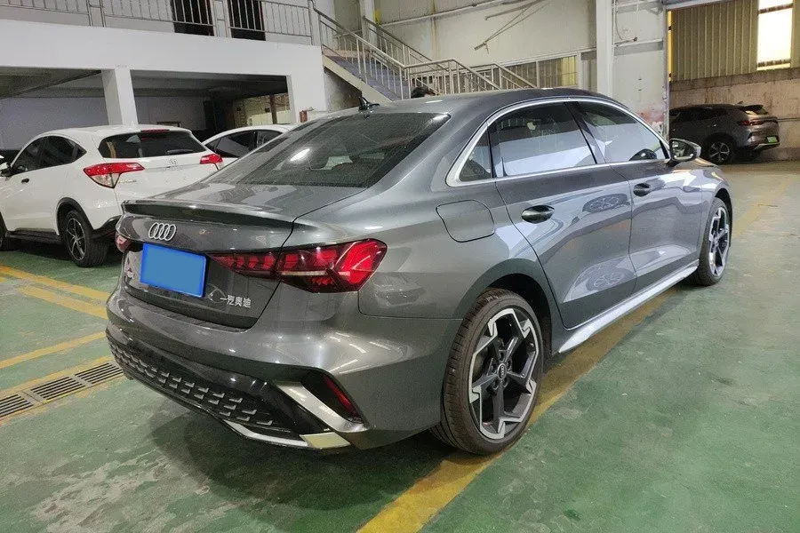 2025 Audi A3 1.5T 160HP L4 7DCT,autocango,china used car exporter,china ev exporter,chinese used car exporter,chinese used ev exporter