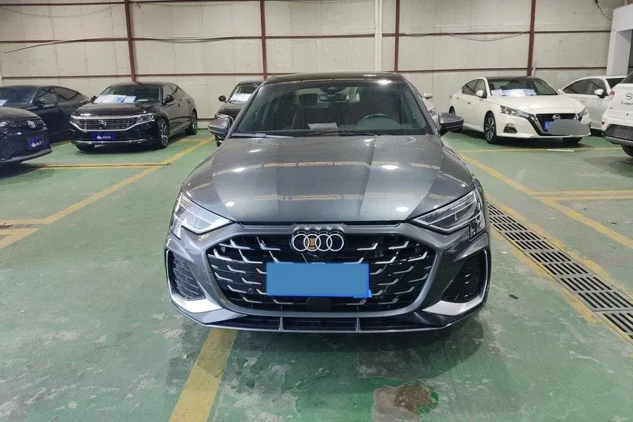2025 Audi A3 1.5T 160HP L4 7DCT,autocango,china used car exporter,china ev exporter,chinese used car exporter,chinese used ev exporter