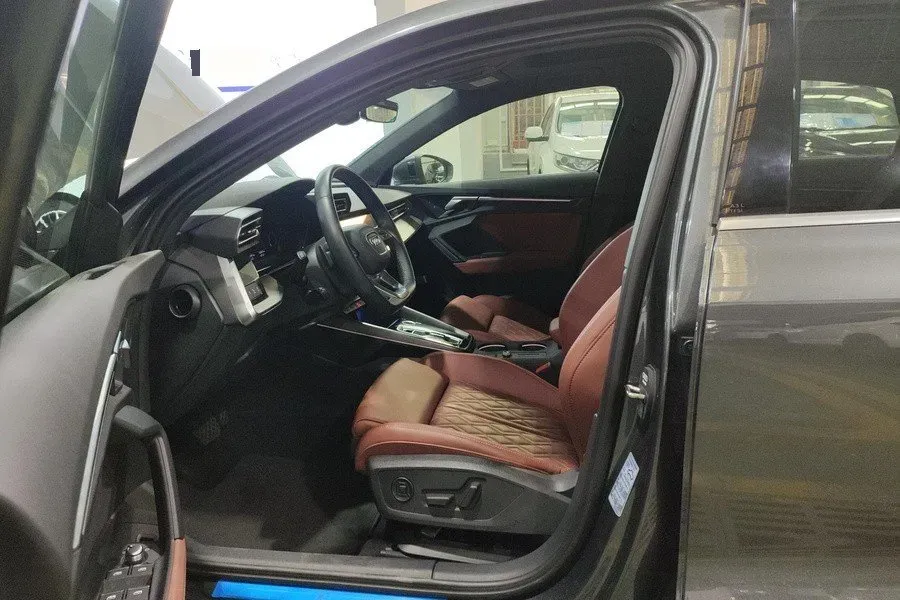 2025 Audi A3 1.5T 160HP L4 7DCT,autocango,china used car exporter,china ev exporter,chinese used car exporter,chinese used ev exporter