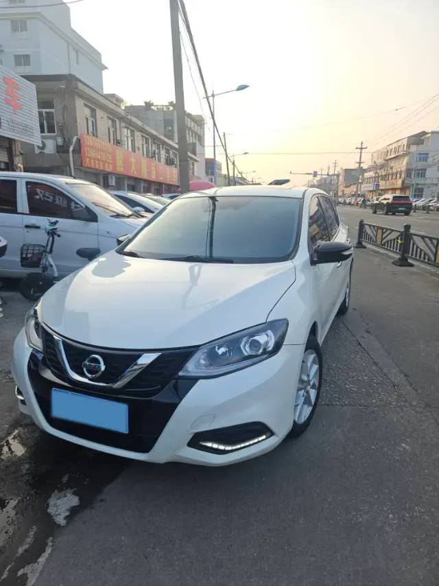 2021 Nissan Tiida 1.6L 122HP L4 CVT,autocango,china used car exporter,china ev exporter,chinese used car exporter,chinese used ev exporter