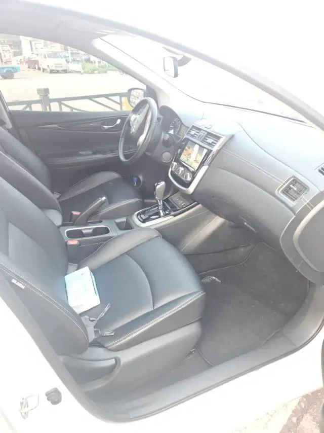 2021 Nissan Tiida 1.6L 122HP L4 CVT,autocango,china used car exporter,china ev exporter,chinese used car exporter,chinese used ev exporter