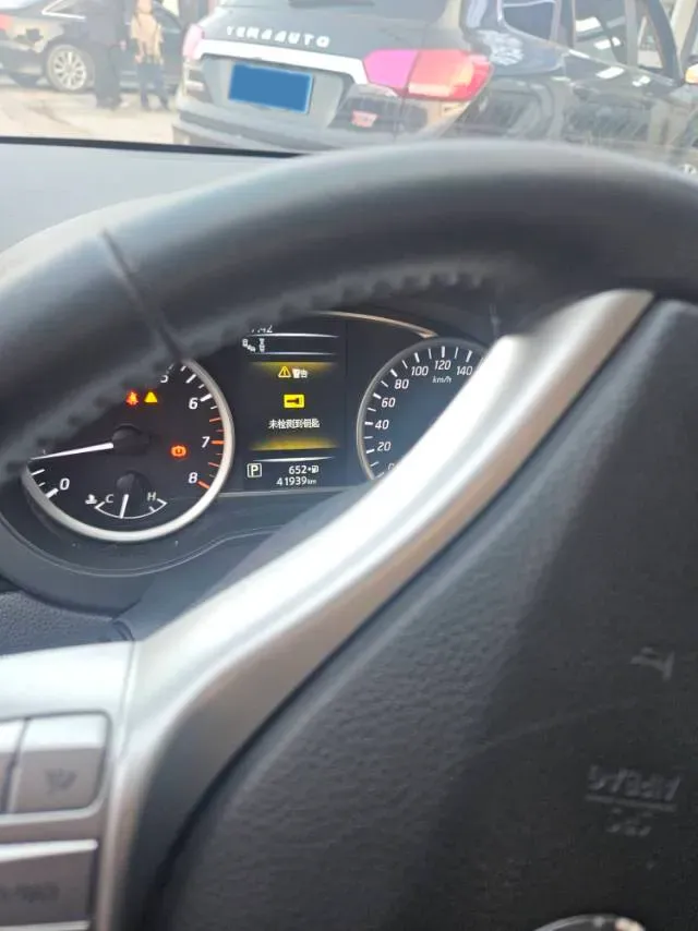 2021 Nissan Tiida 1.6L 122HP L4 CVT,autocango,china used car exporter,china ev exporter,chinese used car exporter,chinese used ev exporter