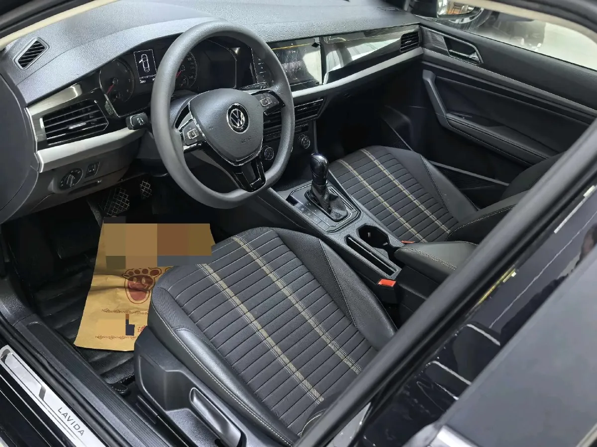 2021 Volkswagen Lavida 1.4T 150HP L4 7DCT,autocango,china used car exporter,china ev exporter,chinese used car exporter,chinese used ev exporter