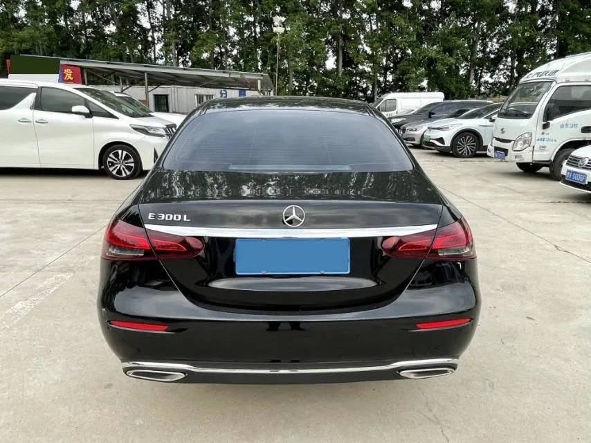 2021 Mercedes-Benz E Class 2.0T 258HP L4 9AT,autocango,china used car exporter,china ev exporter,chinese used car exporter,chinese used ev exporter
