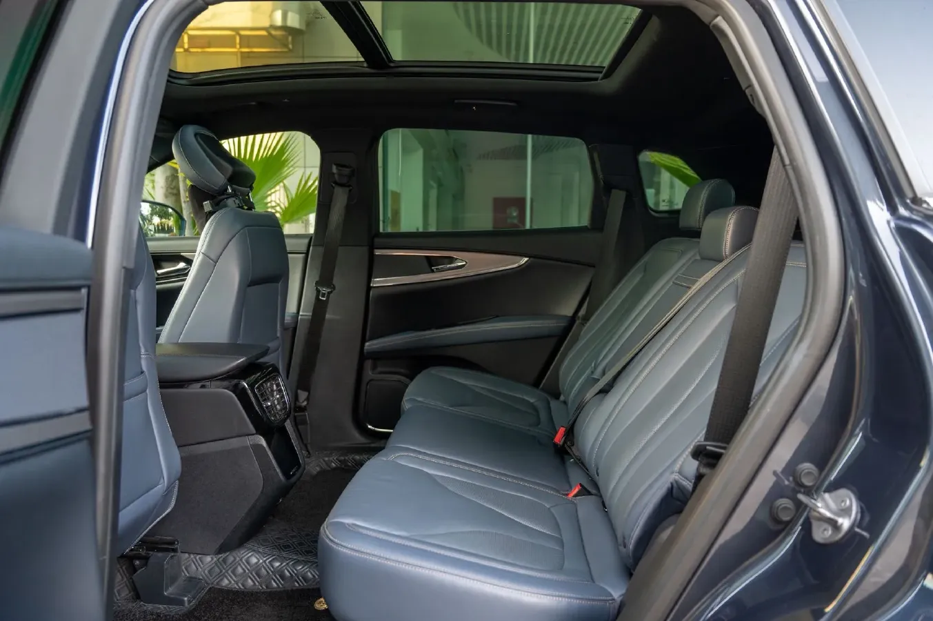 2021 Lincoln Nautilus 2.0T 245HP L4 8AT,autocango,china used car exporter,china ev exporter,chinese used car exporter,chinese used ev exporter