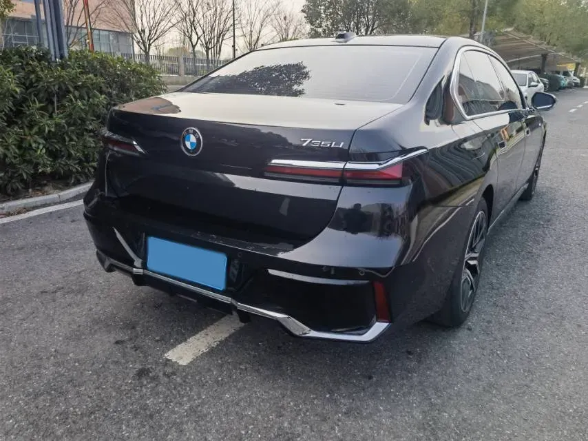 2023 BMW 7 Series 3.0T 272HP L6 8AT,autocango,china used car exporter,china ev exporter,chinese used car exporter,chinese used ev exporter