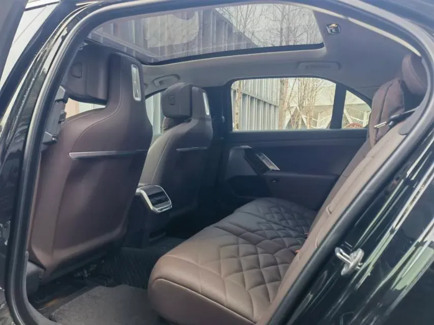 2023 BMW 7 Series 3.0T 272HP L6 8AT,autocango,china used car exporter,china ev exporter,chinese used car exporter,chinese used ev exporter