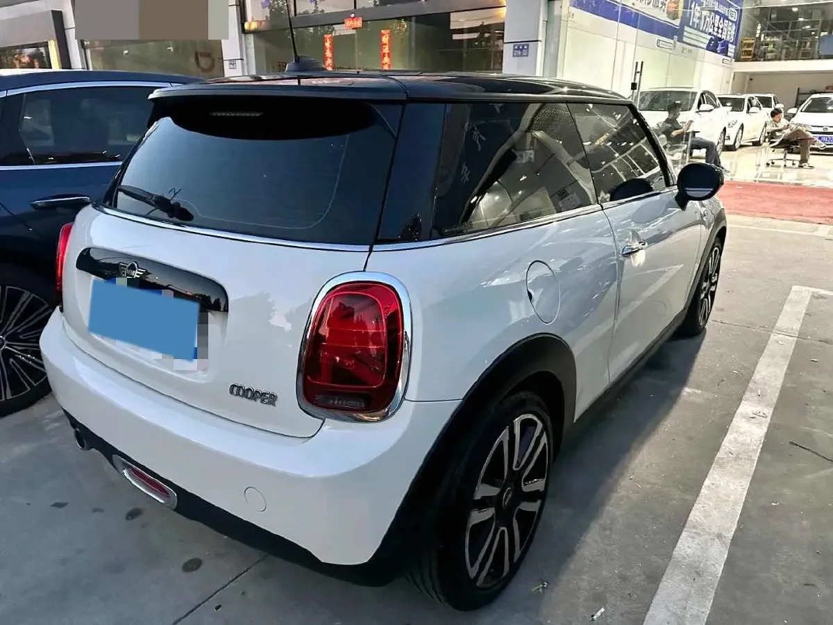 2020 MINI MINI 1.5T 136HP L3 7DCT,autocango,china used car exporter,china ev exporter,chinese used car exporter,chinese used ev exporter