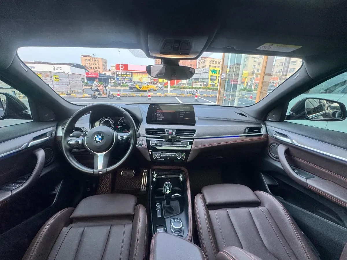 2022 BMW X2 2.0T 192HP L4 7DCT,autocango,china used car exporter,china ev exporter,chinese used car exporter,chinese used ev exporter