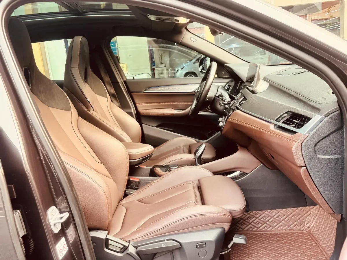 2022 BMW X2 2.0T 192HP L4 7DCT,autocango,china used car exporter,china ev exporter,chinese used car exporter,chinese used ev exporter