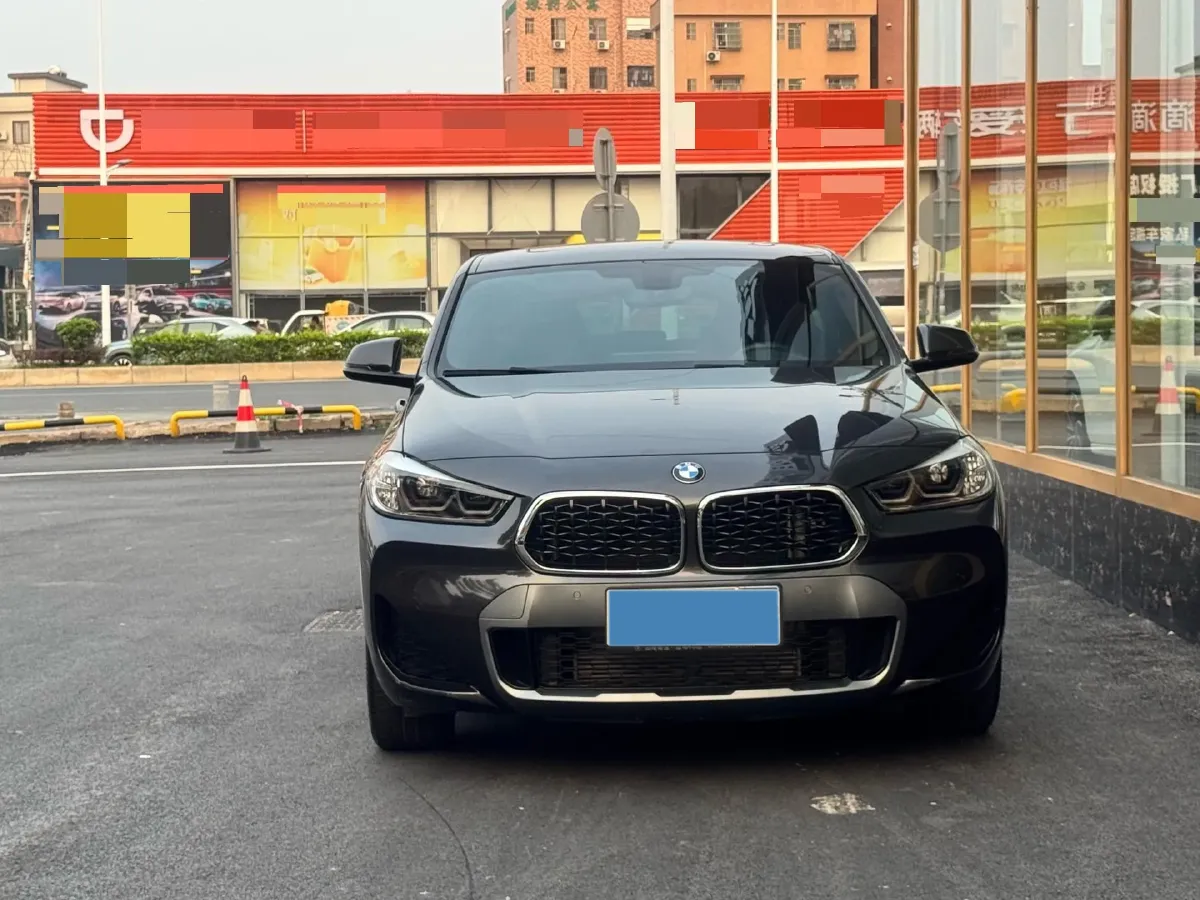 2022 BMW X2 2.0T 192HP L4 7DCT,autocango,china used car exporter,china ev exporter,chinese used car exporter,chinese used ev exporter