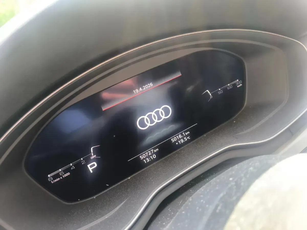 2020 Audi A4L 2.0T 190HP L4 7DCT,autocango,china used car exporter,china ev exporter,chinese used car exporter,chinese used ev exporter