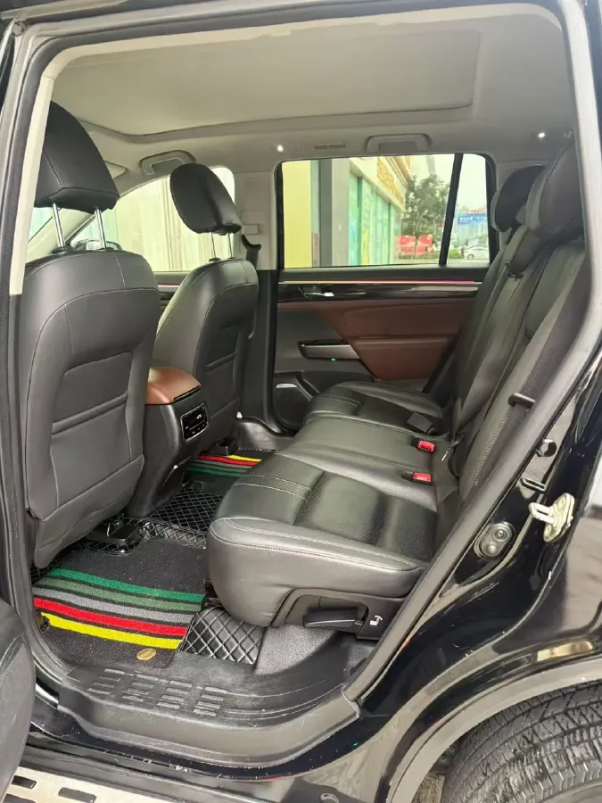 2017 GAC Trumpchi GS8 2.0T 201HP L4 6AT,autocango,china used car exporter,china ev exporter,chinese used car exporter,chinese used ev exporter