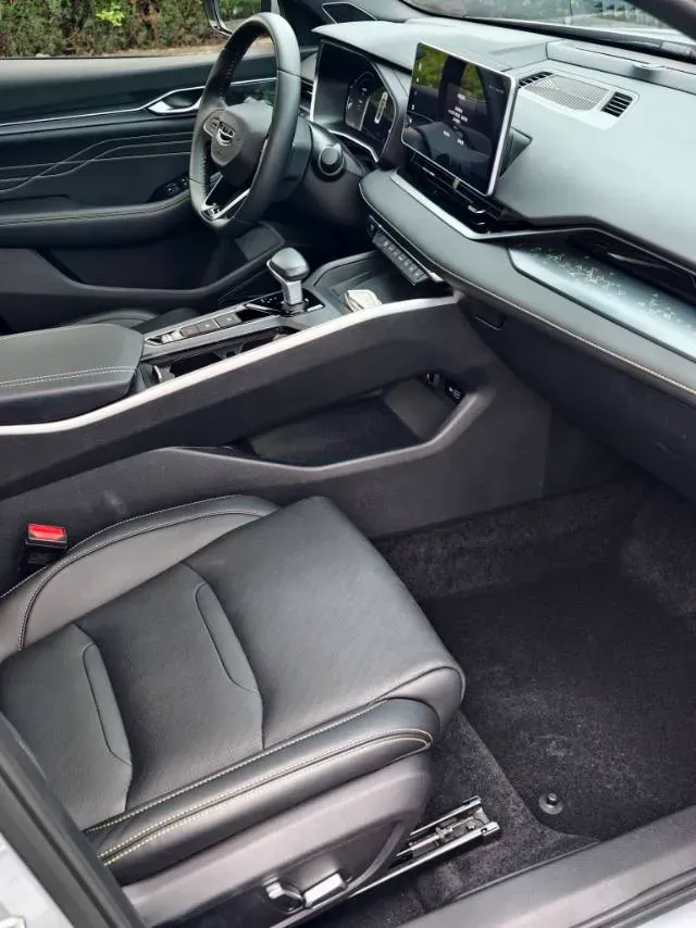 2023 Geely Preface 1.5T 181HP L4 7DCT,autocango,china used car exporter,china ev exporter,chinese used car exporter,chinese used ev exporter