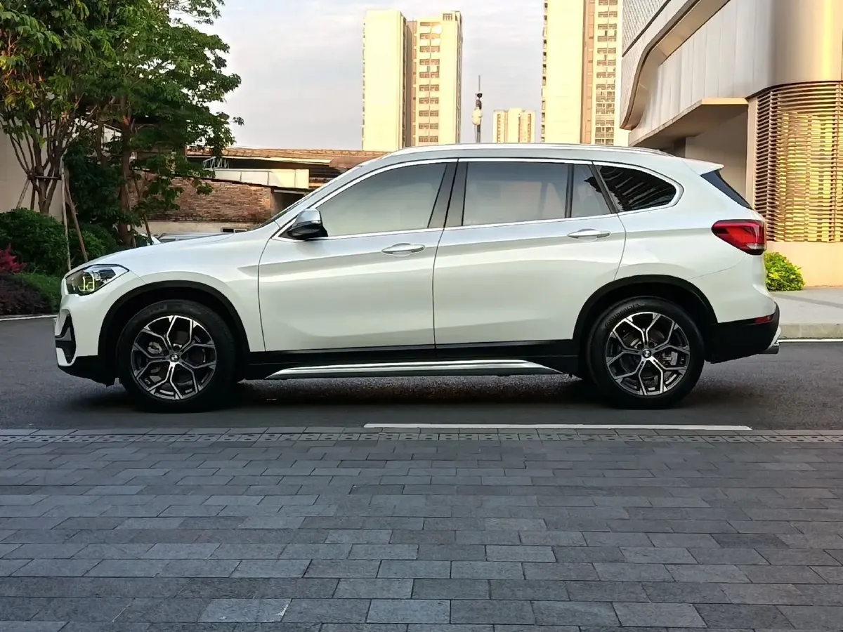 2022 BMW X1 1.5T 140HP L3 7DCT,autocango,china used car exporter,china ev exporter,chinese used car exporter,chinese used ev exporter