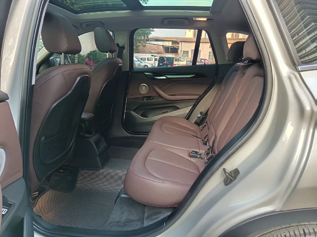 2022 BMW X1 1.5T 140HP L3 7DCT,autocango,china used car exporter,china ev exporter,chinese used car exporter,chinese used ev exporter