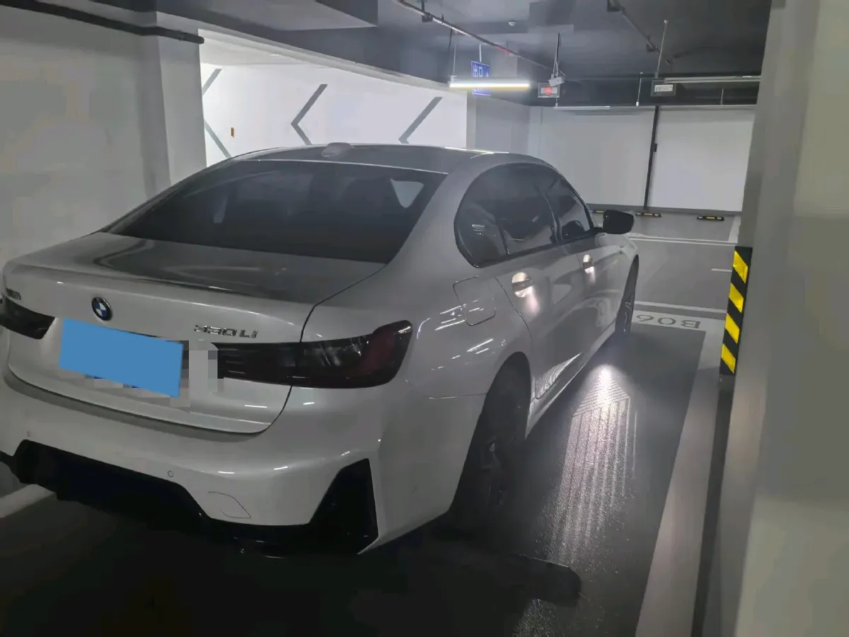 2024 BMW 3 Series 2.0T 245HP L4 8AT,autocango,china used car exporter,china ev exporter,chinese used car exporter,chinese used ev exporter