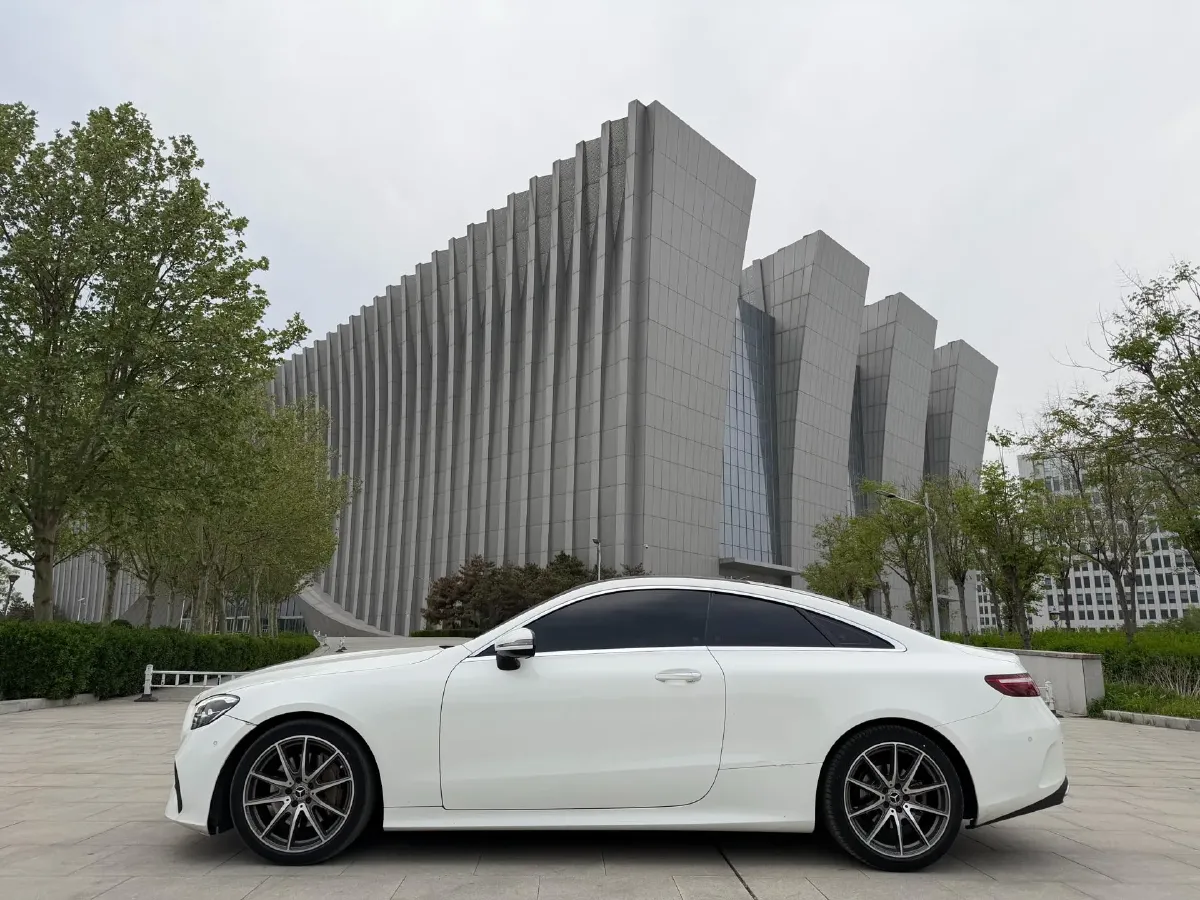 2021 Mercedes-Benz E Class 1.5T 184HP L4 9AT,autocango,china used car exporter,china ev exporter,chinese used car exporter,chinese used ev exporter