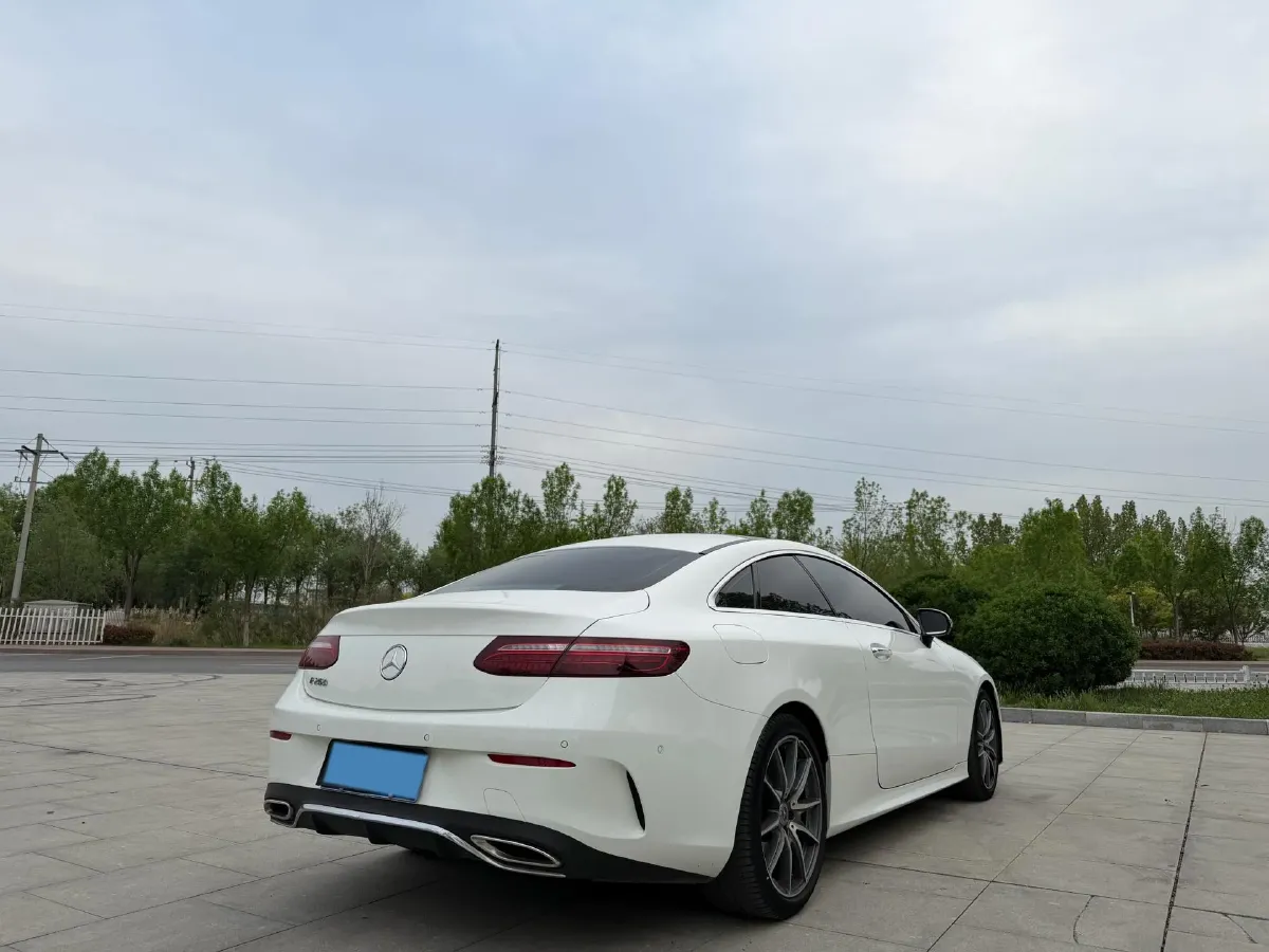 2021 Mercedes-Benz E Class 1.5T 184HP L4 9AT,autocango,china used car exporter,china ev exporter,chinese used car exporter,chinese used ev exporter