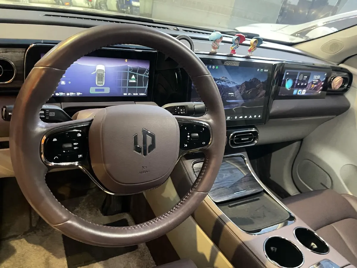 2023 Leapmotor C11 1.2T 131HP L3 REEV 43.74KWH,autocango,china used car exporter,china ev exporter,chinese used car exporter,chinese used ev exporter