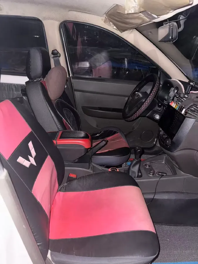 2015 WuLing HongGuang 1.5L 112HP L4 5MT,autocango,china used car exporter,china ev exporter,chinese used car exporter,chinese used ev exporter