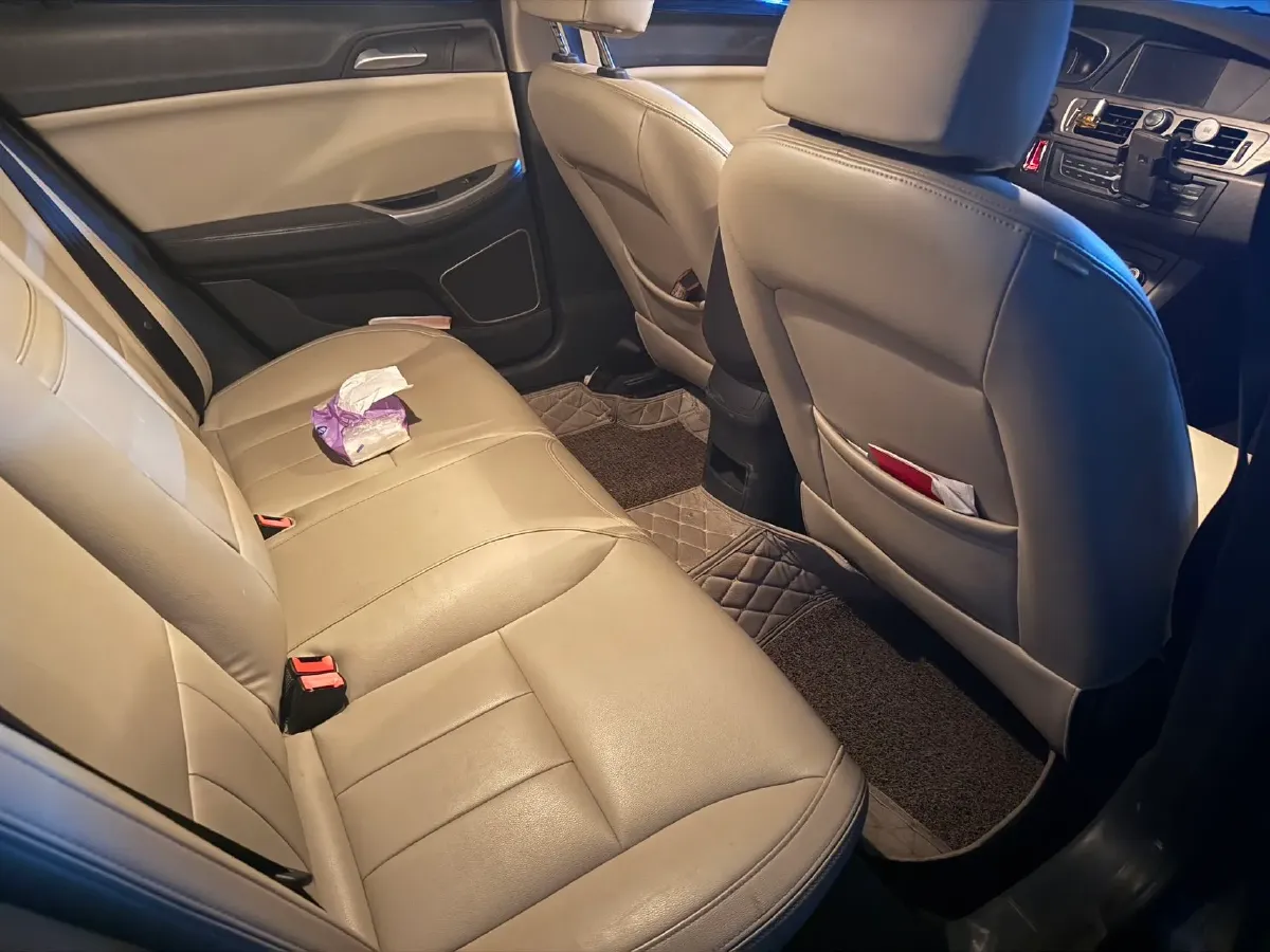 2016 Roewe e550 1.5L 109HP L4 2AT PHEV 12KWH,autocango,china used car exporter,china ev exporter,chinese used car exporter,chinese used ev exporter