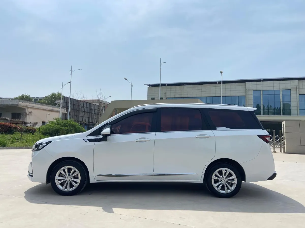 2022 WuLing KaiJie 1.5T 147HP L4 CVT,autocango,china used car exporter,china ev exporter,chinese used car exporter,chinese used ev exporter