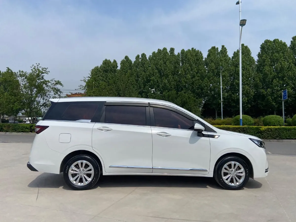 2022 WuLing KaiJie 1.5T 147HP L4 CVT,autocango,china used car exporter,china ev exporter,chinese used car exporter,chinese used ev exporter