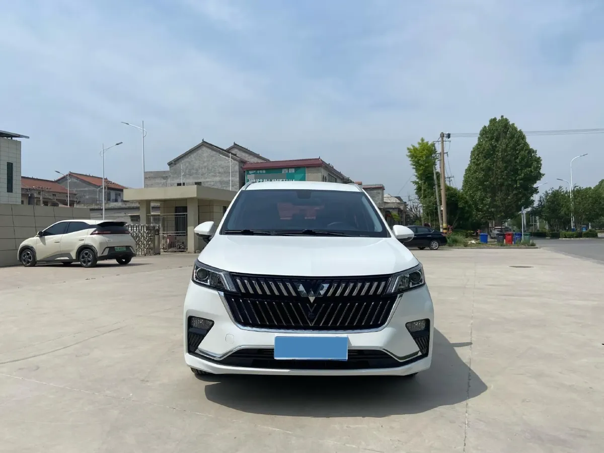 2022 WuLing KaiJie 1.5T 147HP L4 CVT,autocango,china used car exporter,china ev exporter,chinese used car exporter,chinese used ev exporter