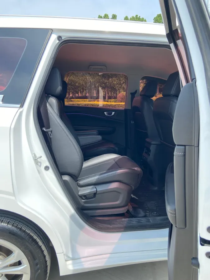 2022 WuLing KaiJie 1.5T 147HP L4 CVT,autocango,china used car exporter,china ev exporter,chinese used car exporter,chinese used ev exporter