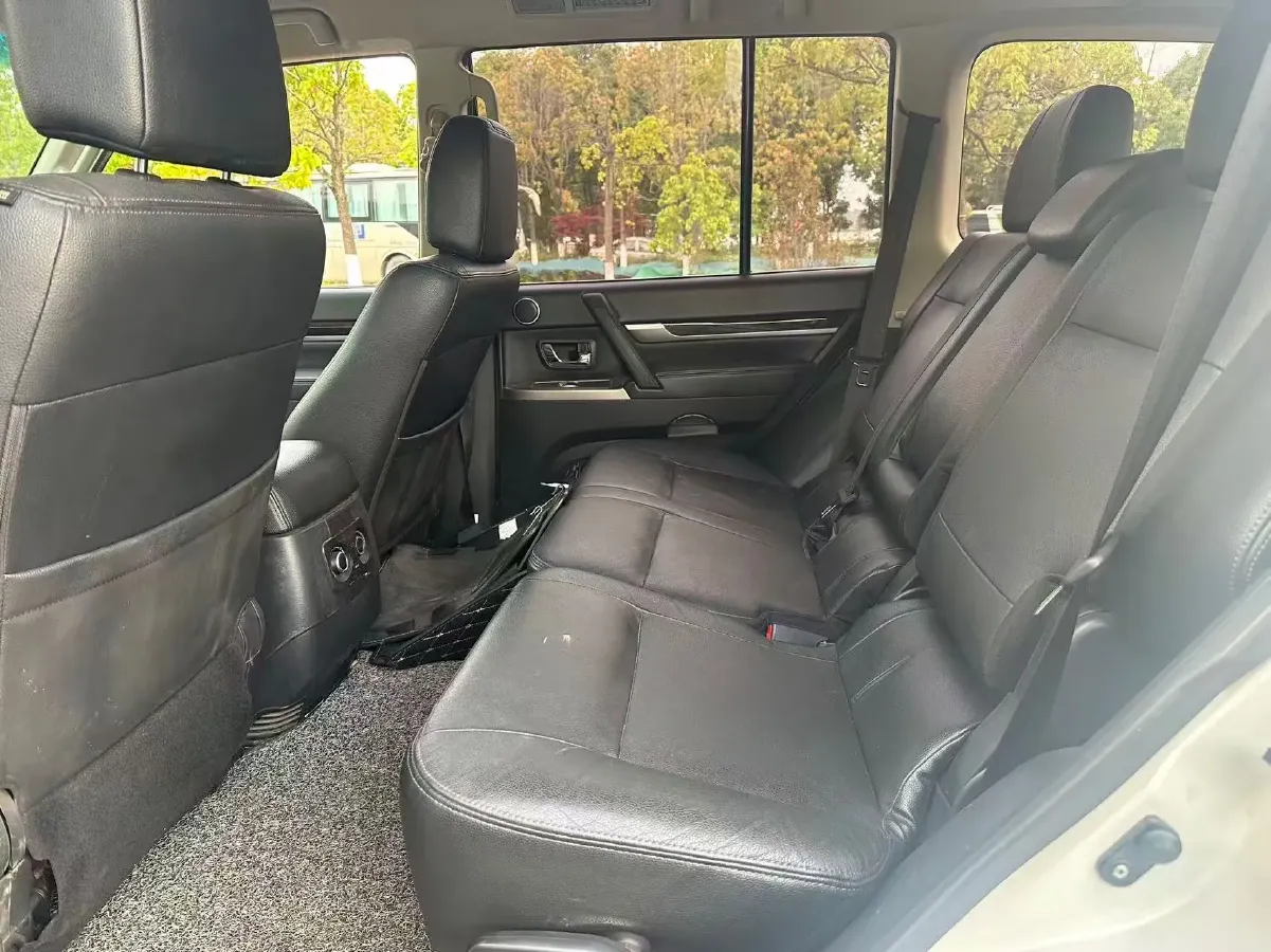 2017 Honda Jade 1.8L 141HP L4 5AT,autocango,china used car exporter,china ev exporter,chinese used car exporter,chinese used ev exporter