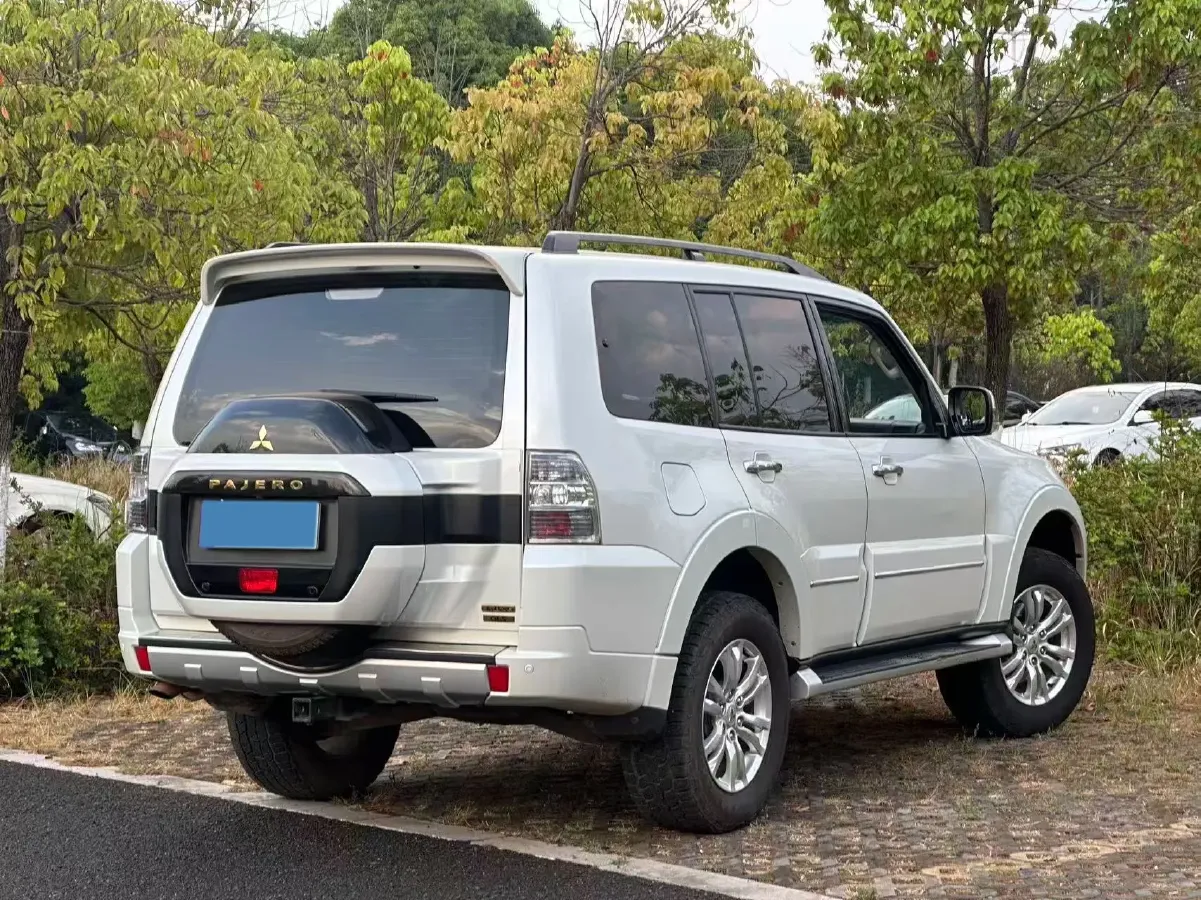 2017 Honda Jade 1.8L 141HP L4 5AT,autocango,china used car exporter,china ev exporter,chinese used car exporter,chinese used ev exporter