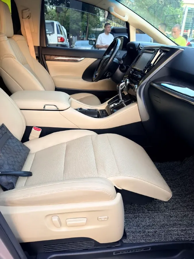 2019 Toyota Alphard 2.5L 117HP L4 E-CVT Hybrid,autocango,china used car exporter,china ev exporter,chinese used car exporter,chinese used ev exporter