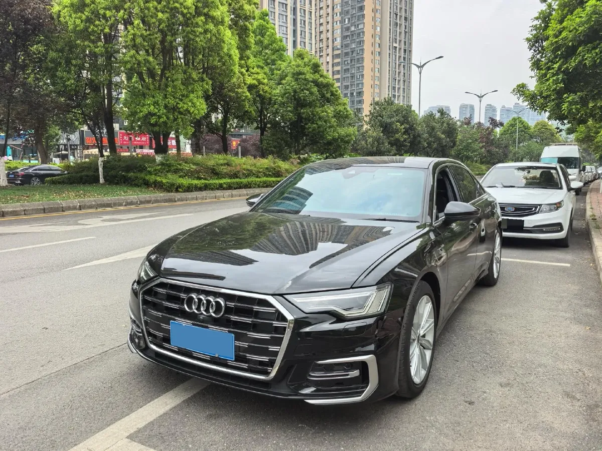 2023 Audi A6L 2.0T 245HP L4 7DCT,autocango,china used car exporter,china ev exporter,chinese used car exporter,chinese used ev exporter