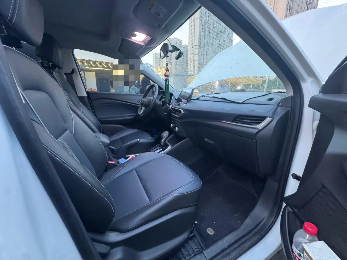 2021 Chevrolet Trax 1.0T 125HP L3 6AT,autocango,china used car exporter,china ev exporter,chinese used car exporter,chinese used ev exporter