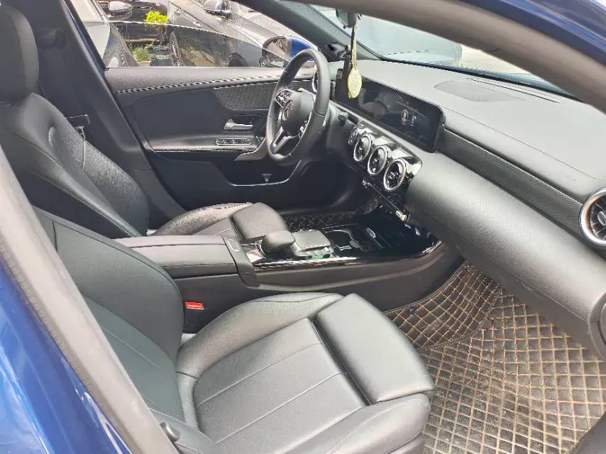 2022 Mercedes-Benz A Class 1.3T 136HP L4 7DCT,autocango,china used car exporter,china ev exporter,chinese used car exporter,chinese used ev exporter