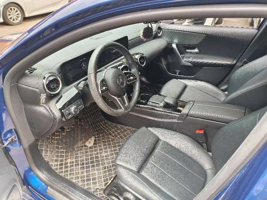 2022 Mercedes-Benz A Class 1.3T 136HP L4 7DCT,autocango,china used car exporter,china ev exporter,chinese used car exporter,chinese used ev exporter