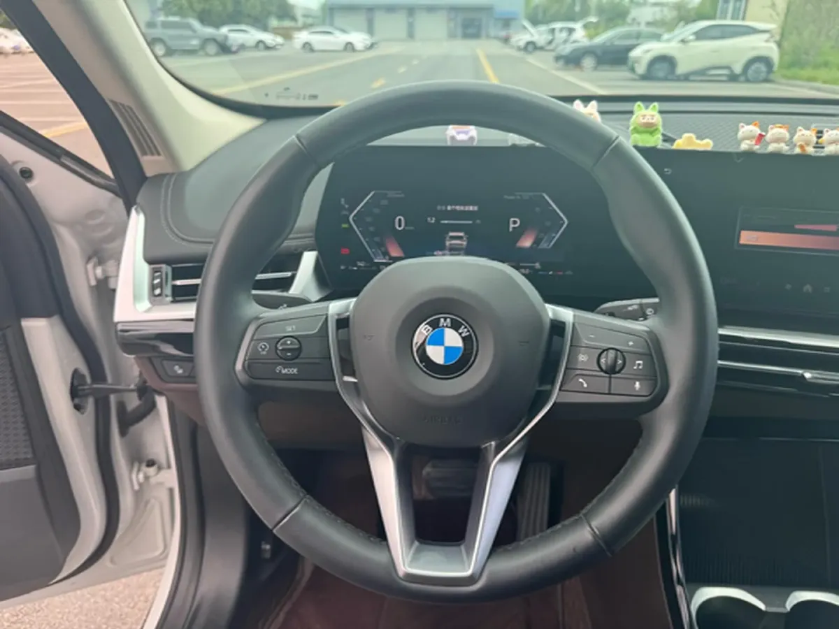 2023 BMW X1 1.5T 156HP L3 7DCT,autocango,china used car exporter,china ev exporter,chinese used car exporter,chinese used ev exporter