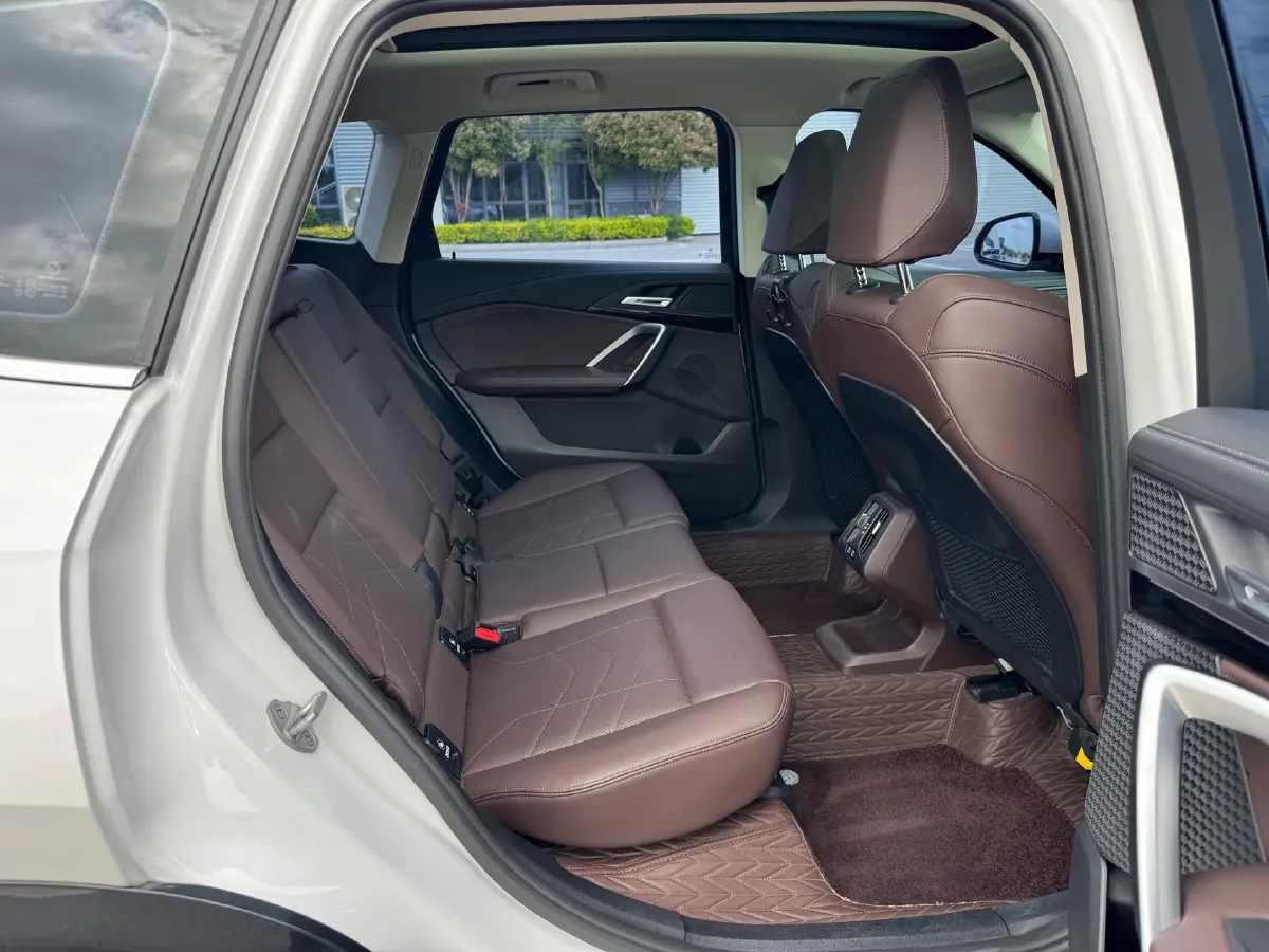 2023 BMW X1 1.5T 156HP L3 7DCT,autocango,china used car exporter,china ev exporter,chinese used car exporter,chinese used ev exporter