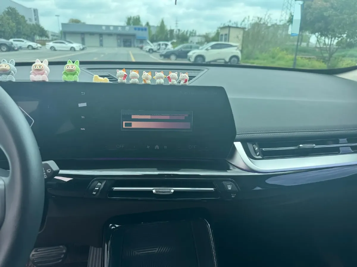 2023 BMW X1 1.5T 156HP L3 7DCT,autocango,china used car exporter,china ev exporter,chinese used car exporter,chinese used ev exporter