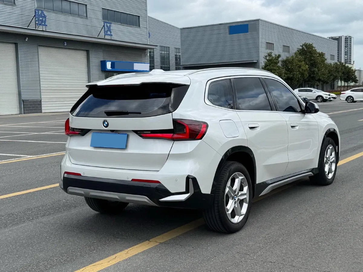 2023 BMW X1 1.5T 156HP L3 7DCT,autocango,china used car exporter,china ev exporter,chinese used car exporter,chinese used ev exporter
