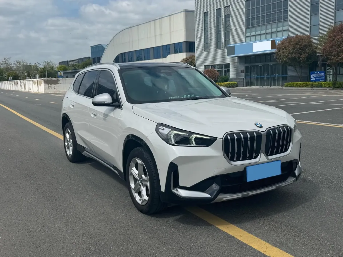 2023 BMW X1 1.5T 156HP L3 7DCT,autocango,china used car exporter,china ev exporter,chinese used car exporter,chinese used ev exporter